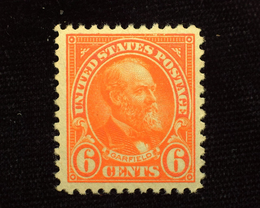 #558 Brilliant color. Mint XF NH US Stamp