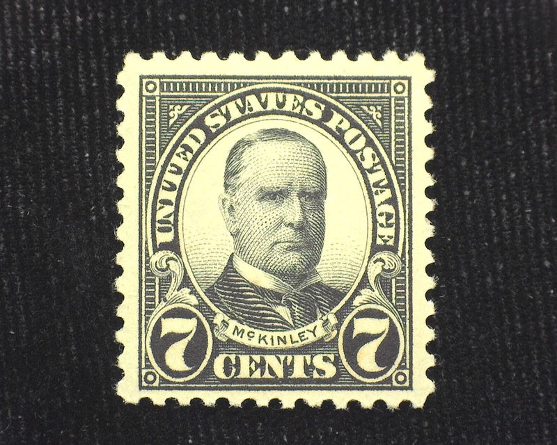 #559 Intense color. Mint Vf/Xf NH US Stamp