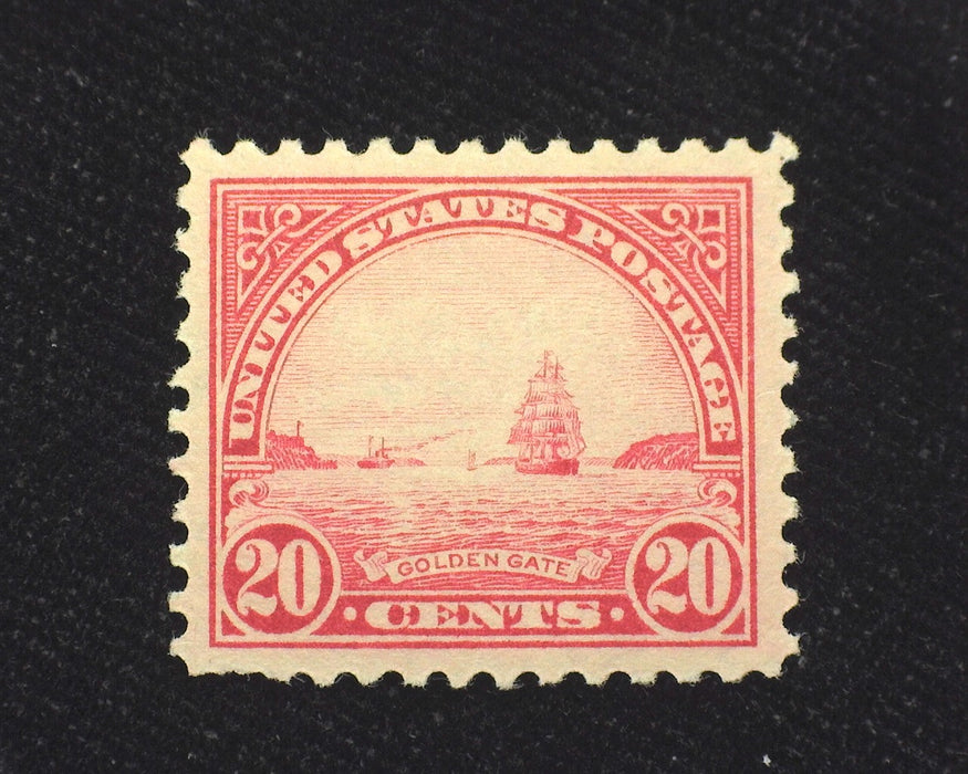 #567 A missing perf or OH what a stamp. Mint XF/Sup NH US Stamp