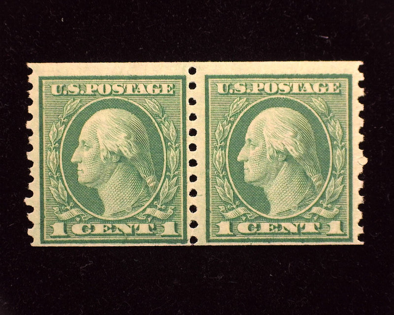 #452 Fresh horizontal pair. Mint F/VF NH US Stamp