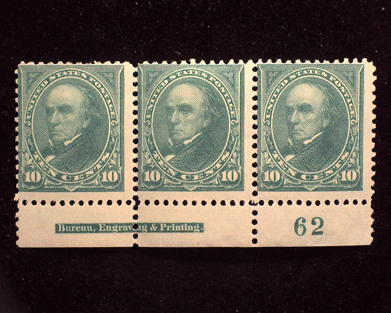 #273 End stamps NH bottom margin strip of 3, imprint and PL#62. Mint F LH - US Stamp
