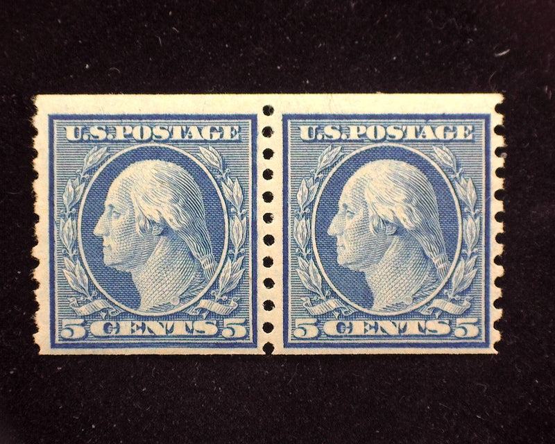 #496 Fresh horizontal pair. Mint F/VF NH - US Stamp