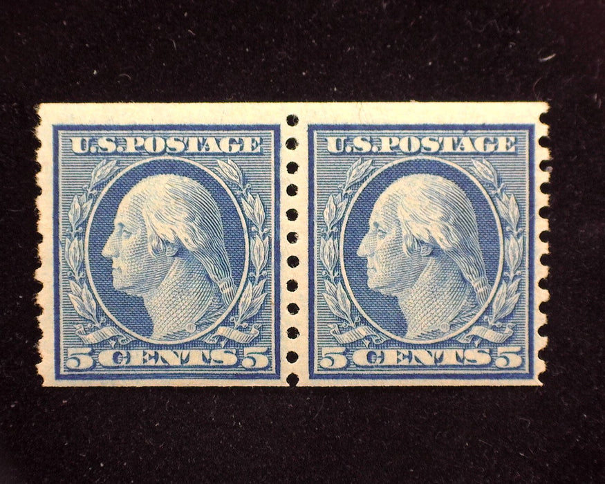 #496 Fresh horizontal pair. Mint F/VF NH - US Stamp