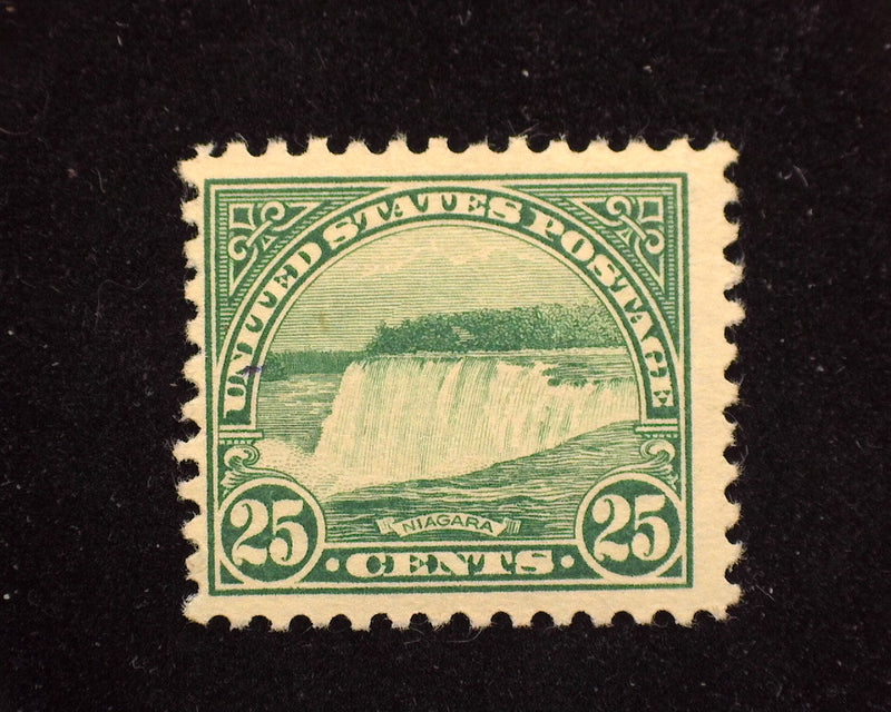 #568 Fresh. Mint F+ NH - US Stamp