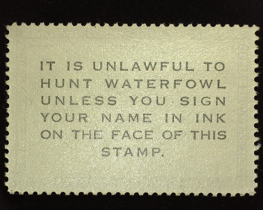 #RW21 Mint F/VF NH US Stamp