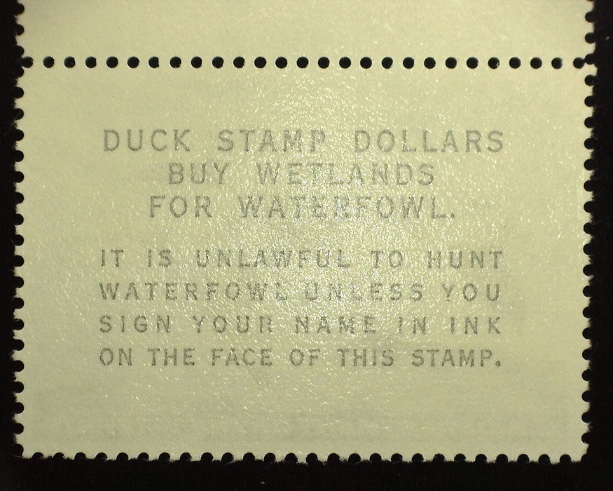 #RW32 Mint XF/S NH US Stamp