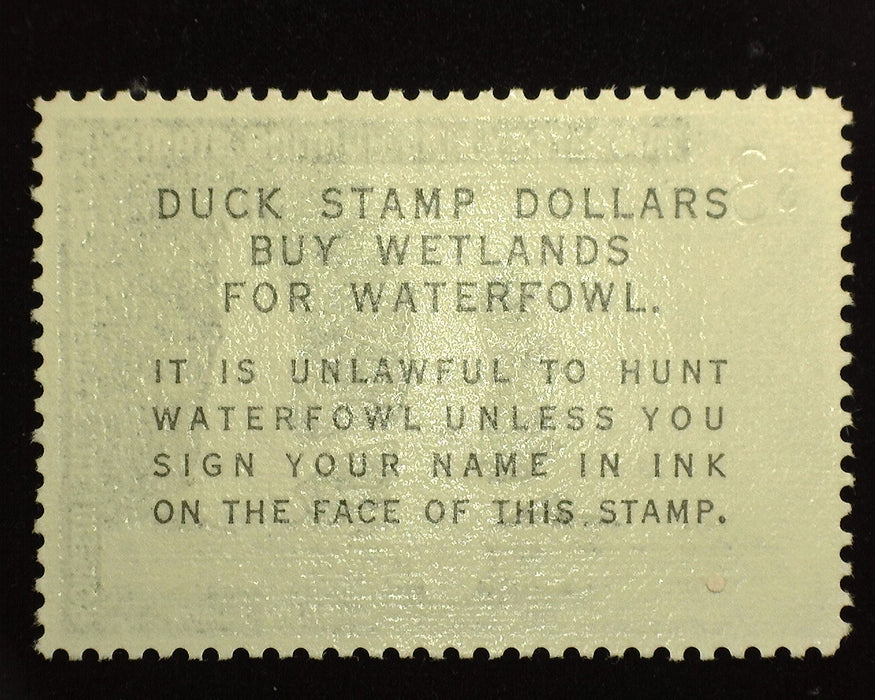 #RW33 Mint XF NH US Stamp