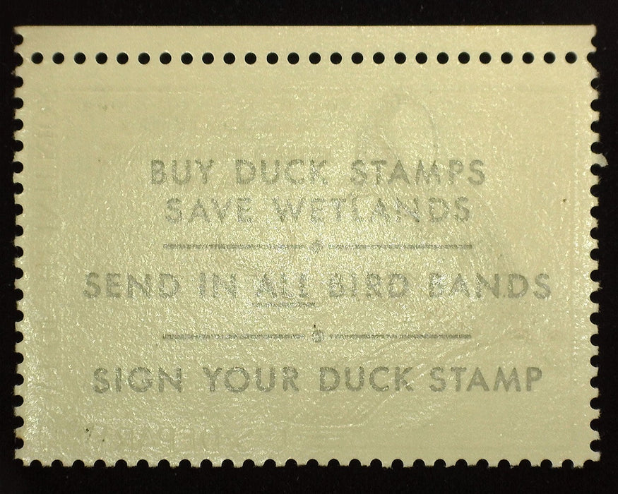 #RW35 Mint F/VF NH US Stamp