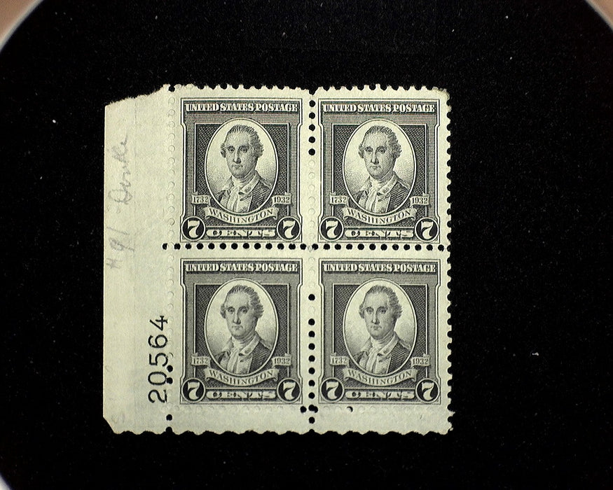 #712 Mint 7 cent Washington Bicentennial plate block of four PL#20564 F/VF NH US Stamp