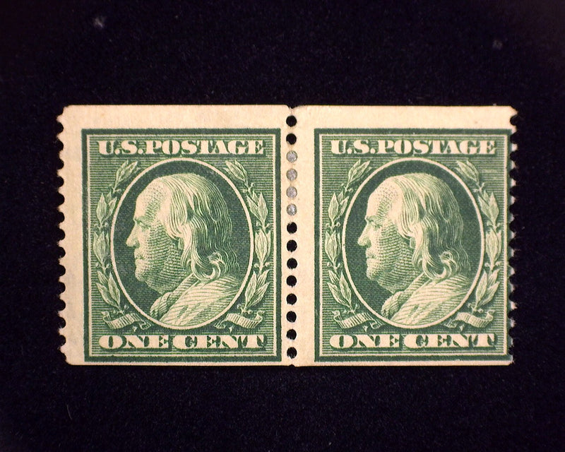 #387 1c Franklin Fresh pair. Mint F H - US Stamp