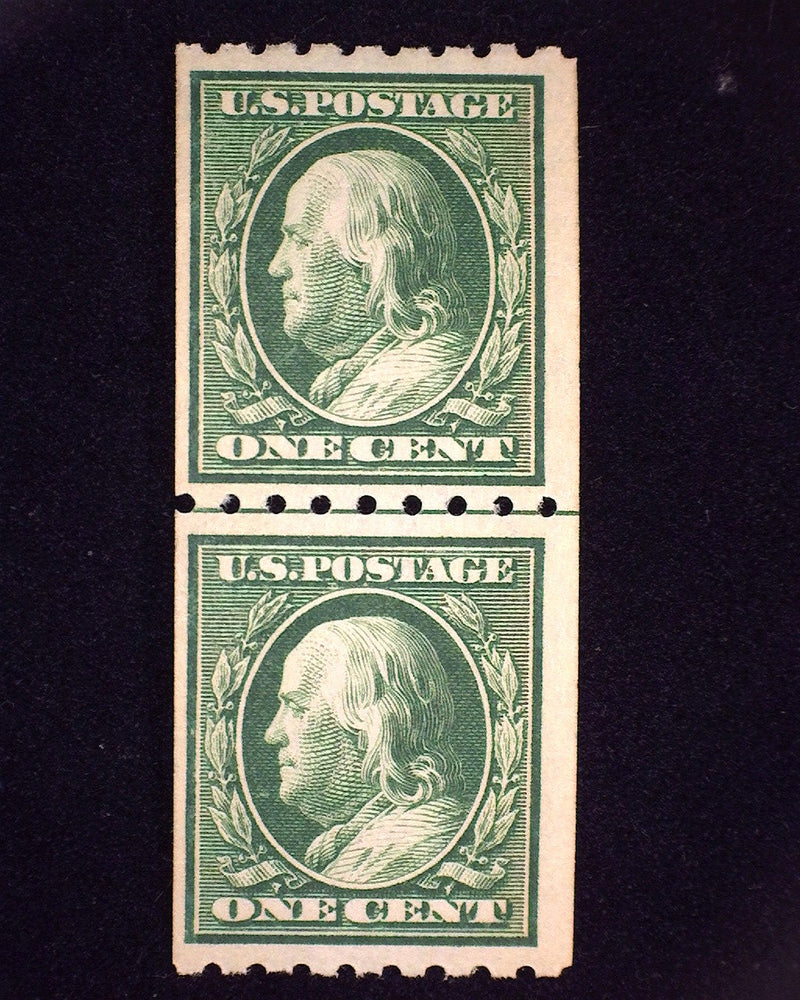 #390 1c Franklin Fresh guide line pair. Mint Vf/Xf NH - US Stamp