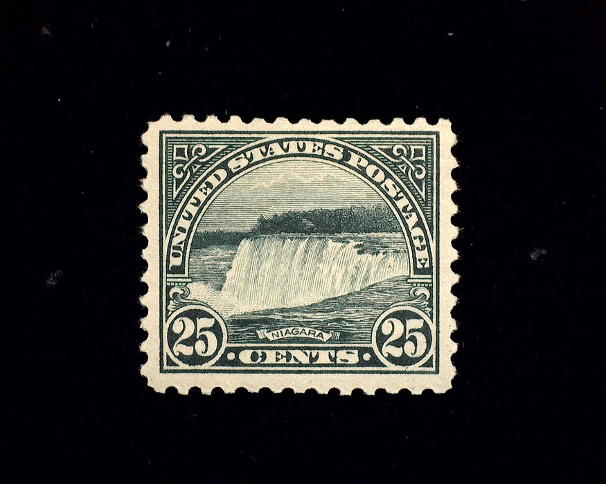 #568 Mint VF LH US Stamp