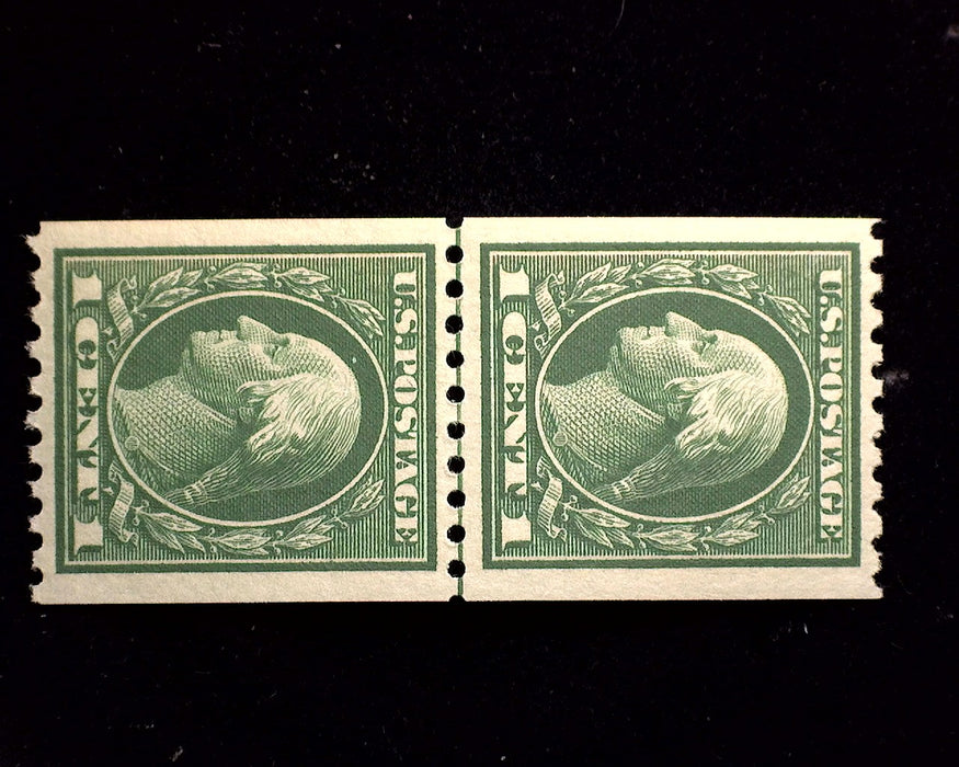 #441 Outstanding guide line pair. Mint XF/Sup NH US Stamp