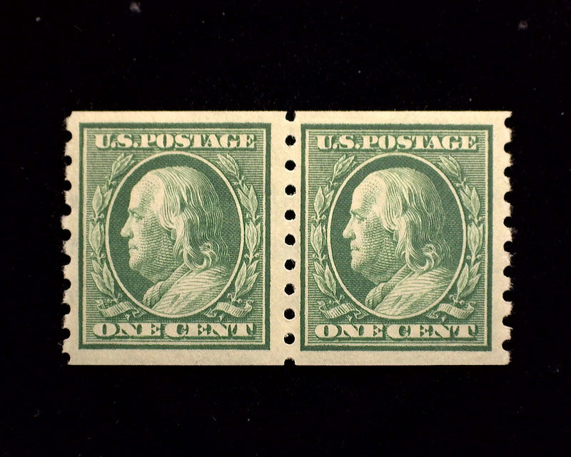 #392 1c Franklin Choice pair. Mint VF NH - US Stamp