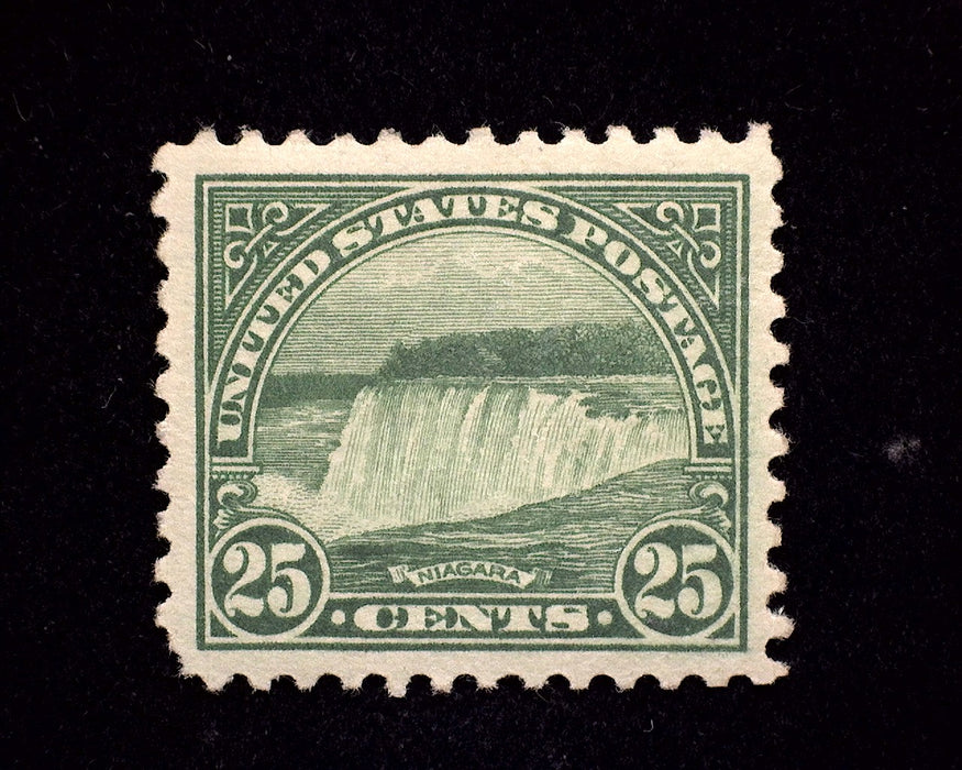 #568 Choice "Huge" margin stamp. Mint XF LH US Stamp